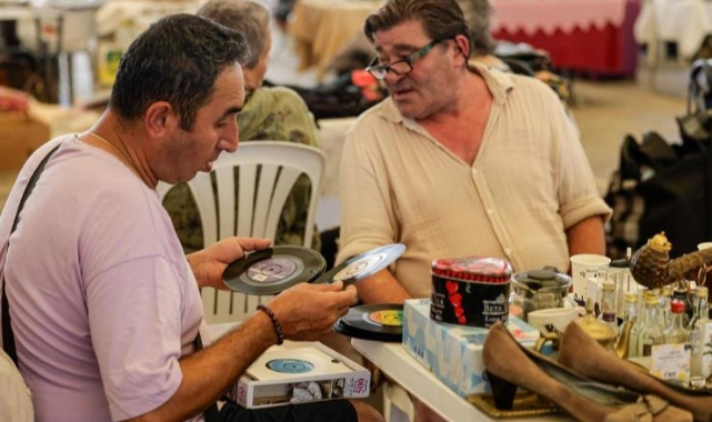 İzmir’de paylaşım büyüyor: İkinci el pazarlarına yoğun ilgi