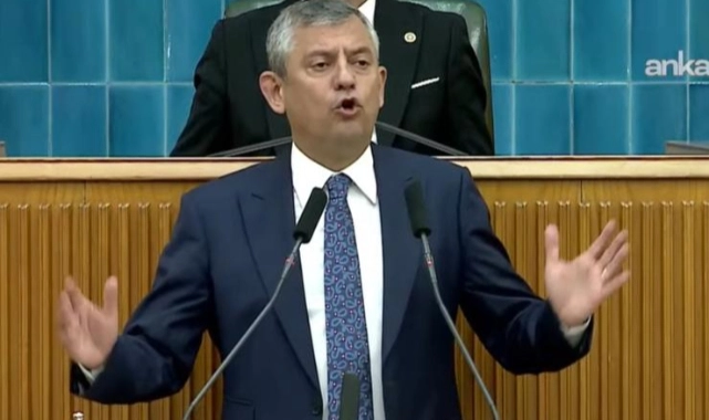 Özgür Özel: 'Sokağa çıkamayanlara sesleniyorum...'