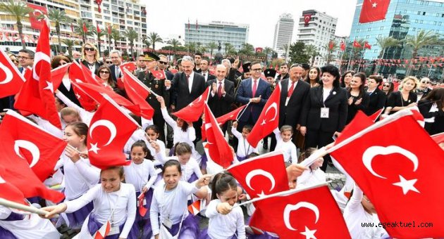 23 Nisan İzmir’de coşkuyla kutlandı