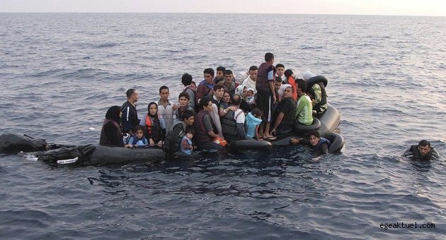7 metrelik lastik botta 75 mülteci!