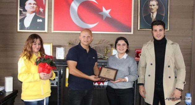 918 litre atık yağ toplayan Çeşmeli muhtara ‘Teşekkür Belgesi’
