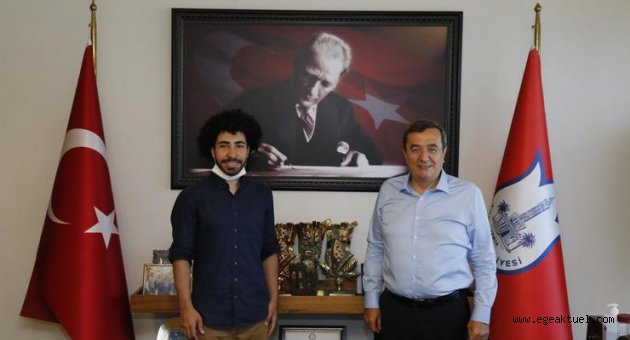 Agoralı Ferhat’a Batur desteği