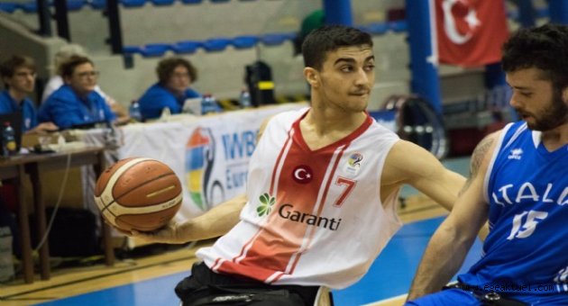  Ahmet Efetürk, Avrupa Şampiyonası'na damgasını vurdu.