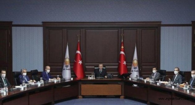 AK Parti’de kritik toplantı!