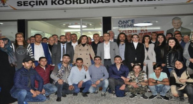 AK Parti’de sandığa 2 kala transfer