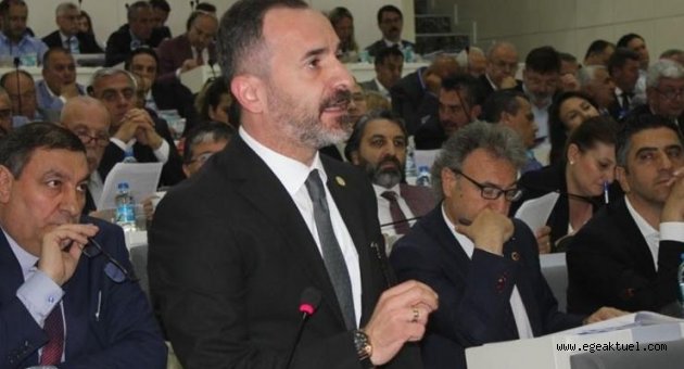 AK Parti'den Büyükşehir'e tepki: Çöpü hava yolu ile mi taşıyacak?