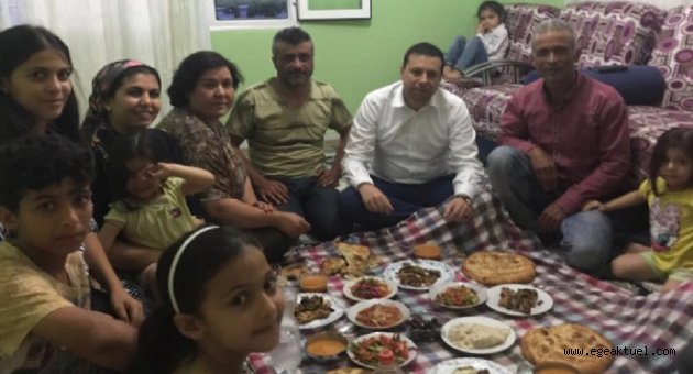 AK Partili Kaya’dan çat kapı iftar ziyaretleri