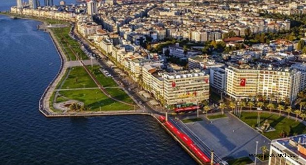 AK Parti'li Özgür Hızal: "İzmir'deki koku sorunu çileye döndü"