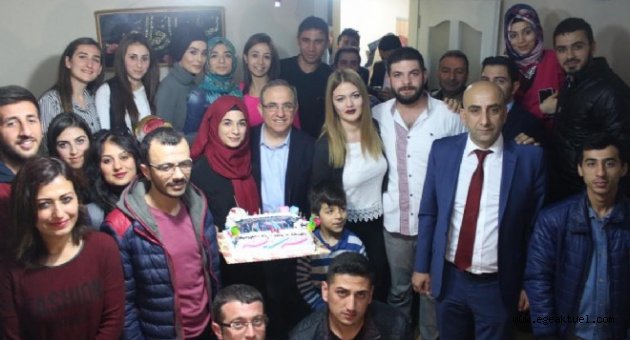 AK Partili Sürekli'den '18 yaş' vurgusu