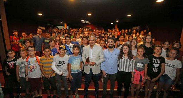 Akpınar, dünya gençleriyle buluştu