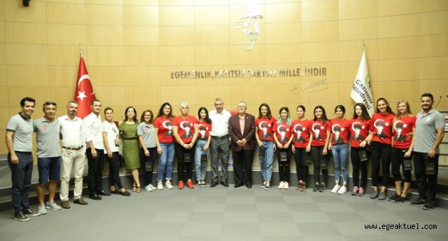 Altın sporculara altın ödül