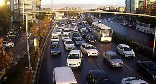 Altınyol’da dördüncü şerit çalışması bitti