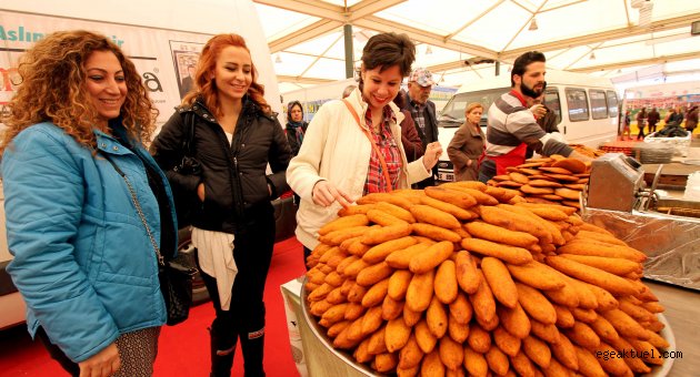 Anadolu’nun renkleri Karşıyaka’da