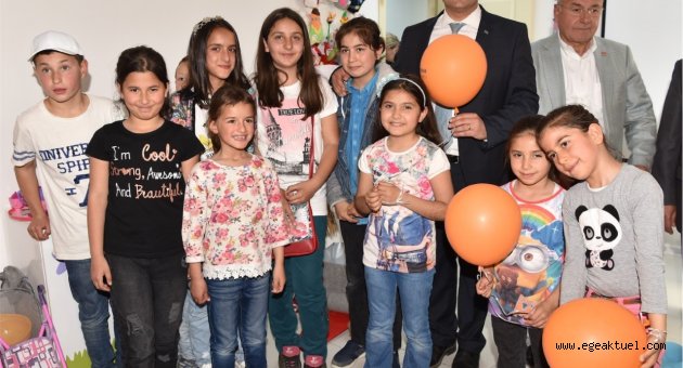 Annelere Bornova Belediyesi’nden destek