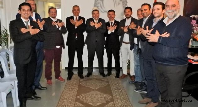Arnavutlar'dan Başkan Oran'a nezaket ziyareti