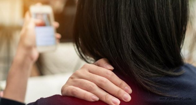 Aşağı bakmak sağlığı tehdit ediyor
