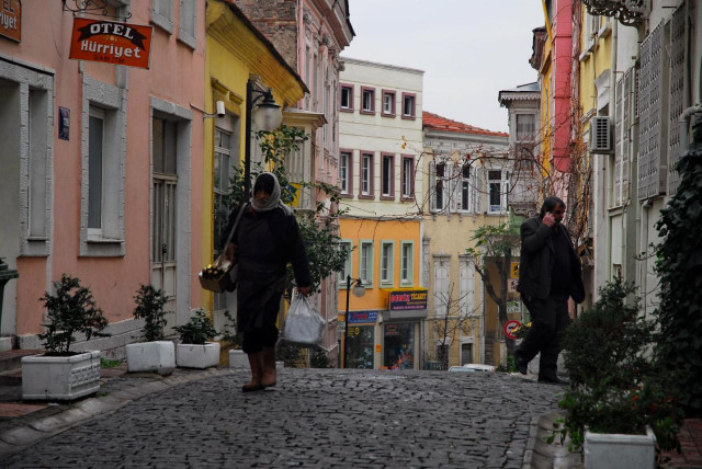 Asırlık Otelin 25 Yıllık Misafiri