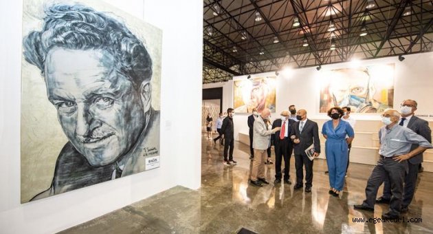 “Atatürk: İz Bırakan İlkler Dev Portreler” sergisi açıldı
