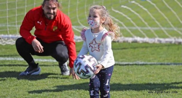 Ayda'dan Göztepe'ye ziyaret