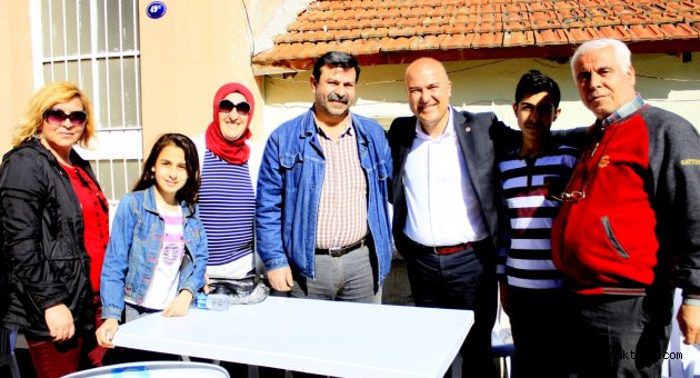 Bakan , Karabağlar'a çıkarma yaptı