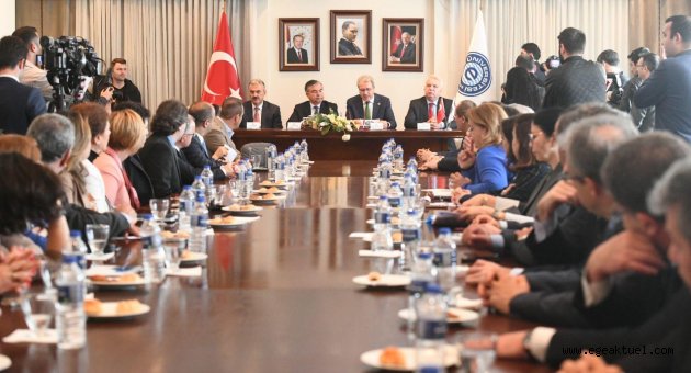Bakan Yılmaz, İzmir’de ilk ziyaretini Ege’ye yaptı