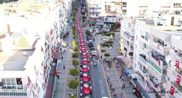 Balçova’da Ata’ya ve Bayrağa Saygı Korteji
