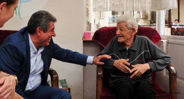 Balçova’da yaşlıları sevindiren destek