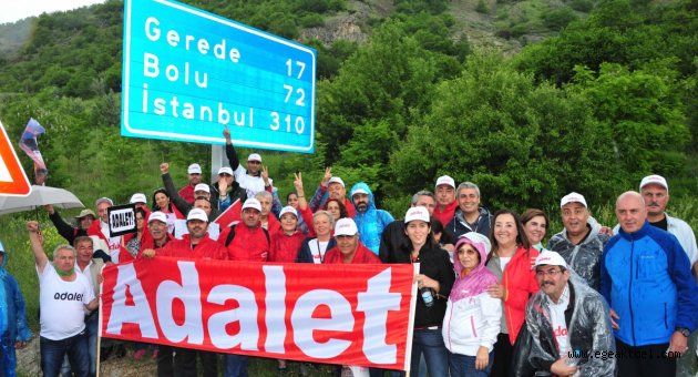 Balçova’dan Adalet Yürüyüşü’ne destek