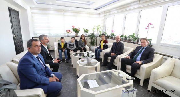 Balıklıova okulu Urla'yı temsil edecek