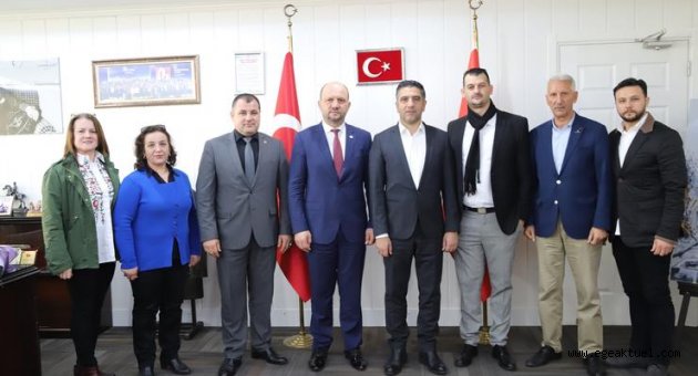 Balkan Göçmenlerinden Başkan Kayalar’a Ziyaret