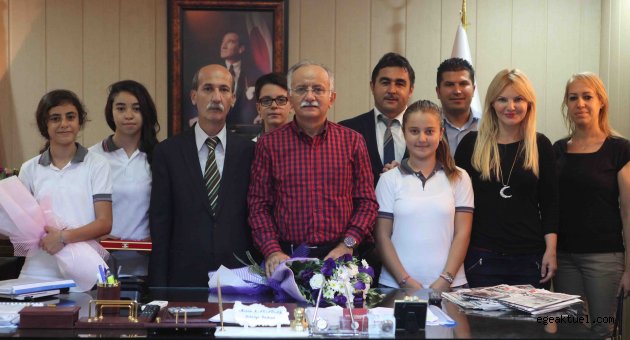 Başkan Amca’ya “teşekküre” geldiler