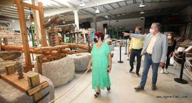 Başkan Arda ve ekibinden sanat turu