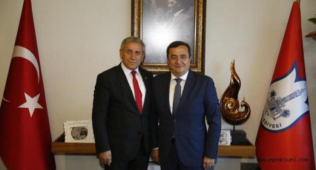 Başkan Batur’a Genel Başkan Yardımcısı Kaya'dan tebrik ziyareti