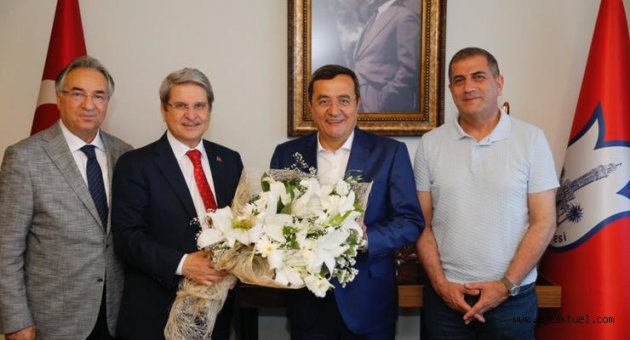 Başkan Batur’a İYİ ziyaret