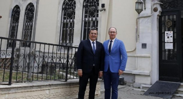 Başkan Batur’dan Milli Kütüphane’ye Tam Destek