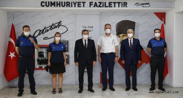 Başkan Batur’dan zabıtaya pandemi teşekkürü
