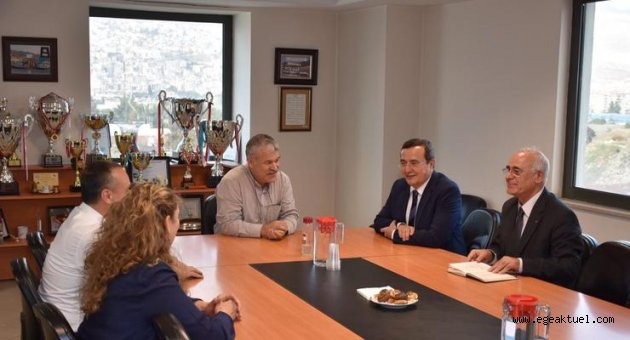 Başkan Batur; İzmirlinin ve İzmir’in geleceğini şekillendireceğiz