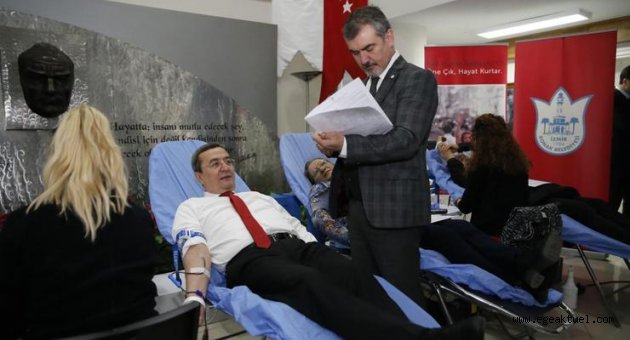 Başkan Batur, kan bağışı kampanyası başlattı