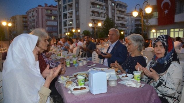 Başkan Görmez'e Huzurevi Teşekkürü