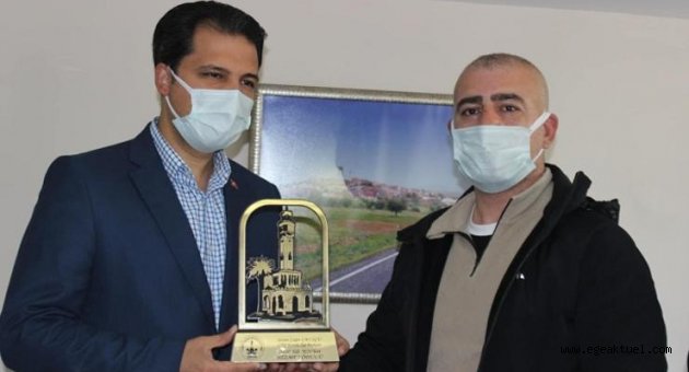 Başkan Gruşçu’ya Ödül Yağmuru