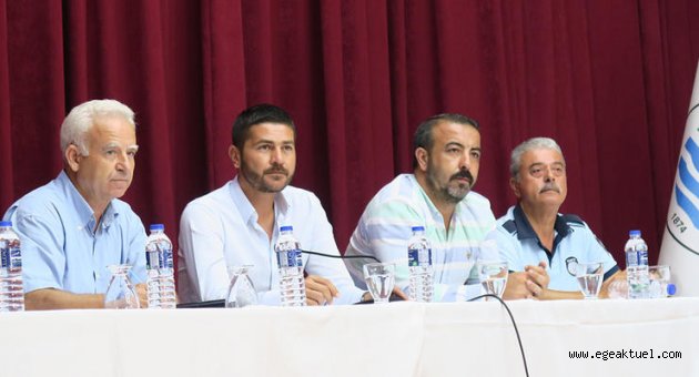Başkan Gürbüz Foça esnafıyla toplantılar yaptı