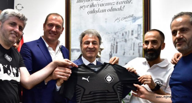 Başkan İduğ, Altaylı taraftarların ziyareti sırasında önemli mesajlar verdi