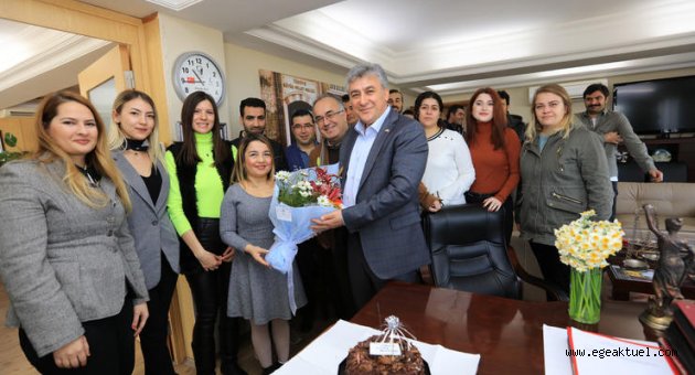 Başkan İnce'ye doğum günü sürprizi!