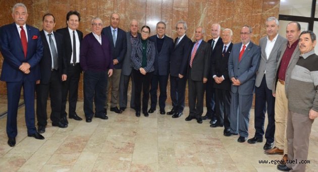 Başkan Kocaoğlu ‘eski başkanları’ ağırladı