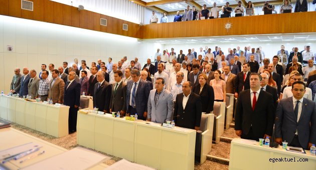 Başkan Kocaoğlu, İzmirlilere  “kart çağrısı” yaptı “Özveri bizden, destek sizden”