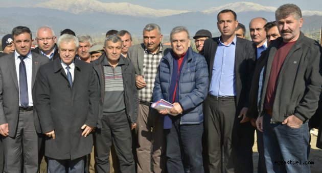 Başkan Kocaoğlu yine yollarda