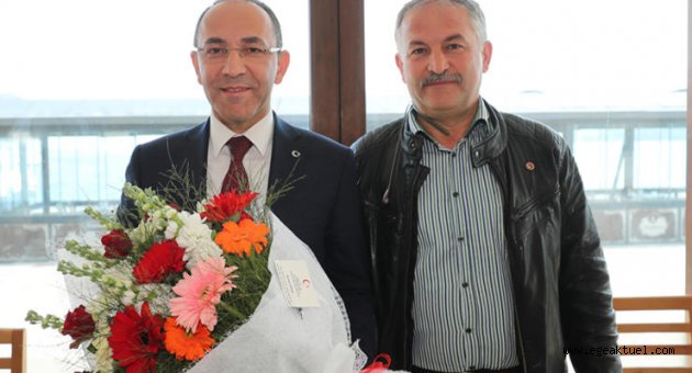 Başkan Oğuz muhtarlarla bir araya geldi