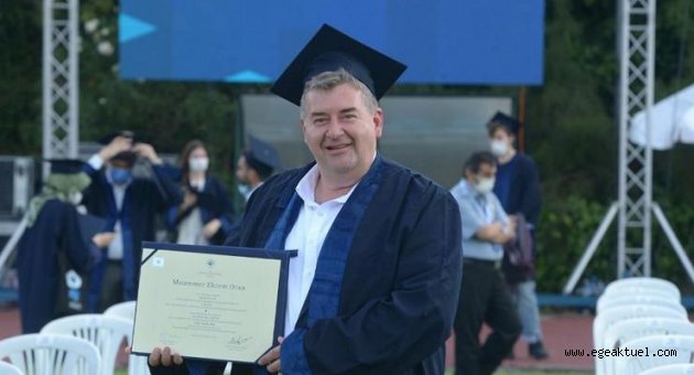 Başkan Oran annesi için o diplomayı aldı!