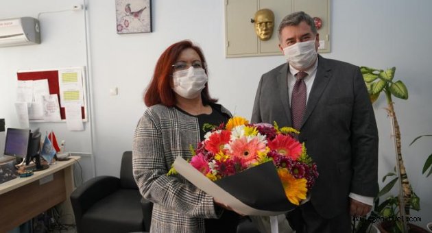 Başkan Oran’dan öğretmenlere anlamlı hediye