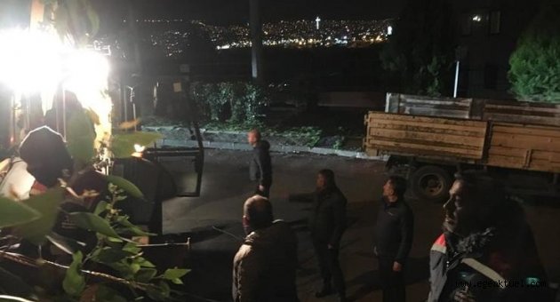 Başkan Sandal’ın fırtına mesaisi